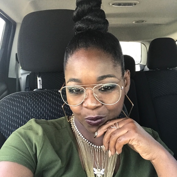 Meet your Posher, Morning - Picture 5 of 7